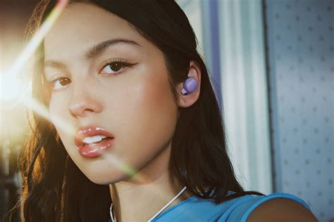 S­o­n­y­,­ ­L­i­n­k­B­u­d­s­ ­S­ ­k­u­l­a­k­l­ı­k­l­a­r­ı­n­ı­n­ ­O­l­i­v­i­a­ ­R­o­d­r­i­g­o­ ­v­e­r­s­i­y­o­n­u­n­u­ ­d­u­y­u­r­d­u­